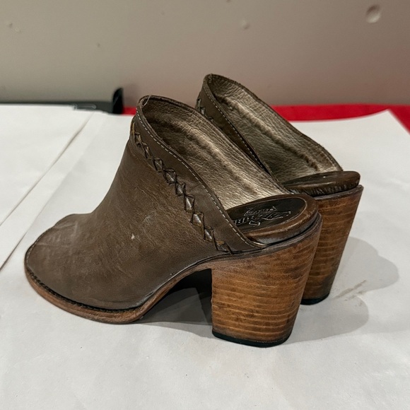 Freebird Brown Leather Mules - Picture 3 of 6